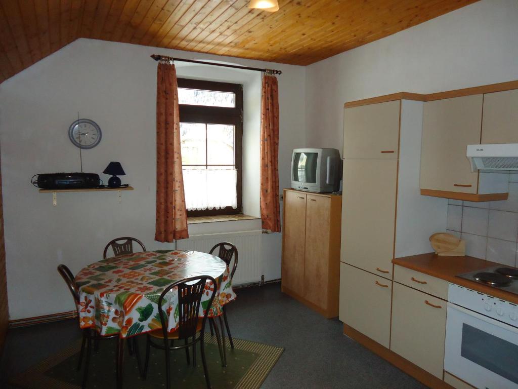 Kuchyň nebo kuchyňský kout v ubytování Haus Obernig