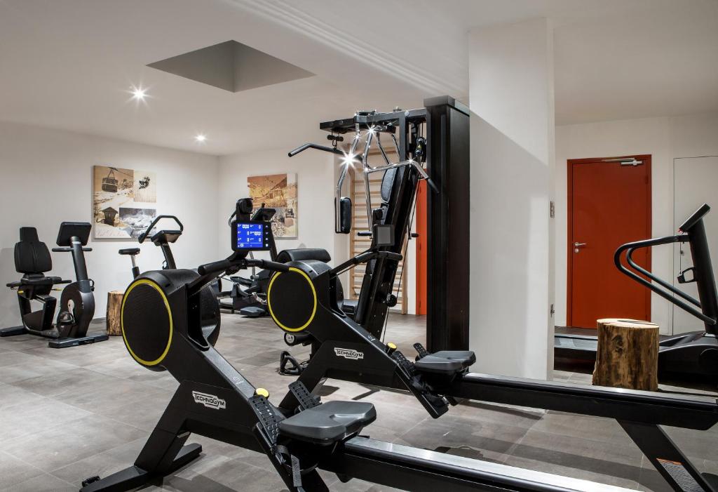 Fitness centrum a/nebo fitness zařízení v ubytování Hotel Ormelune