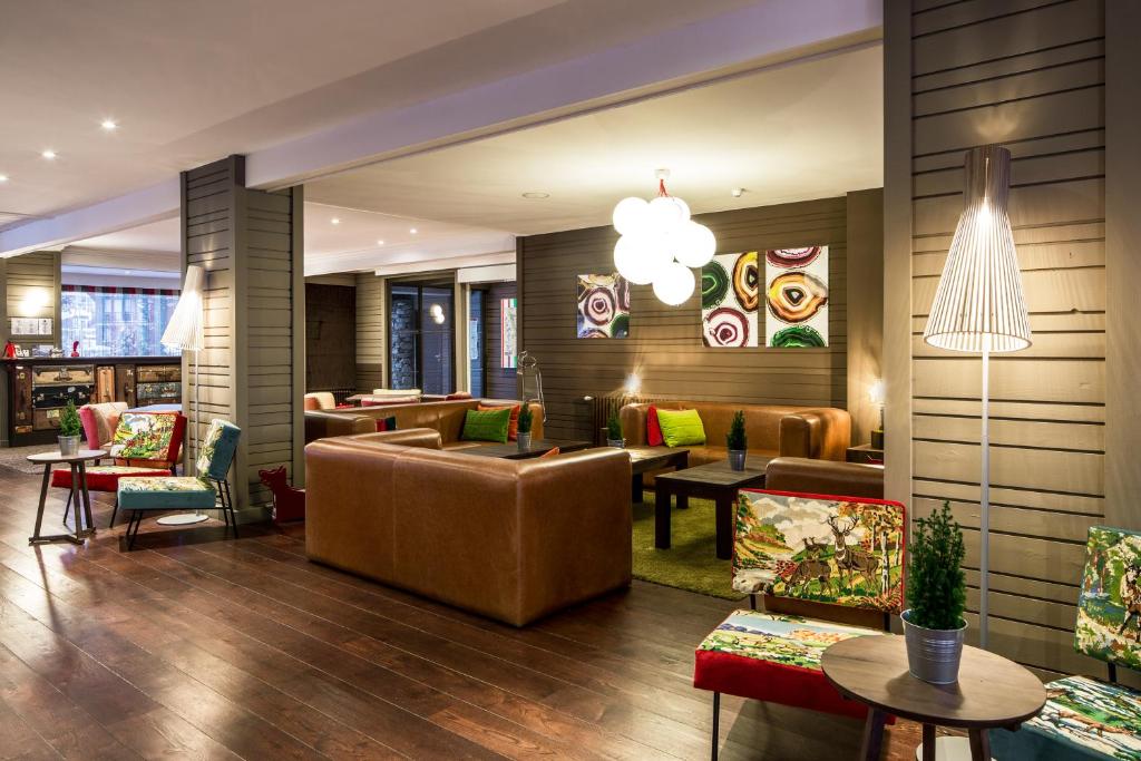 Posezení v ubytování Hotel Ormelune