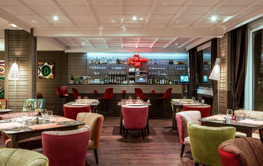 Restaurace v ubytování Hotel Ormelune