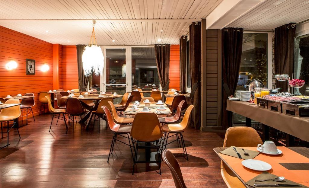 Restaurace v ubytování Hotel Ormelune
