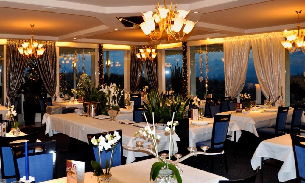 Restaurace v ubytování Hotel Restaurant Vogelsang