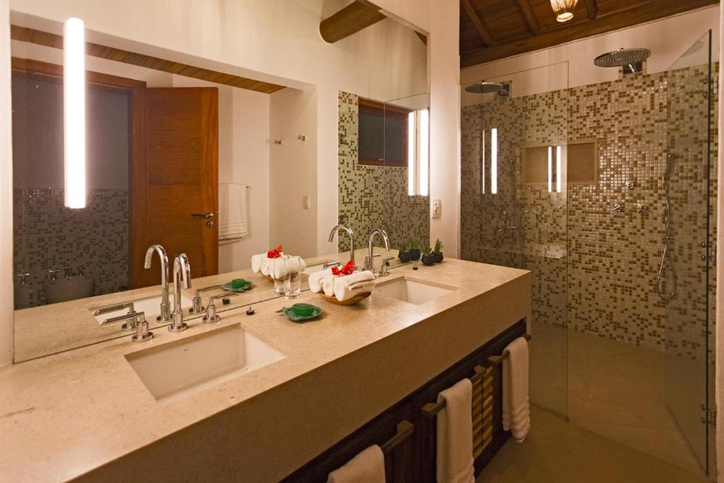 Koupelna v ubytování Campo Bahia Hotel Villas Spa