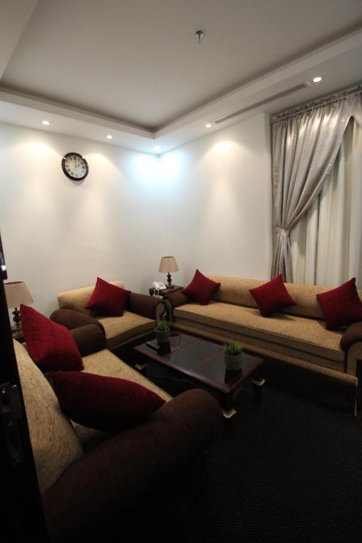 Posezení v ubytování Al Adl Jewel Hotel
