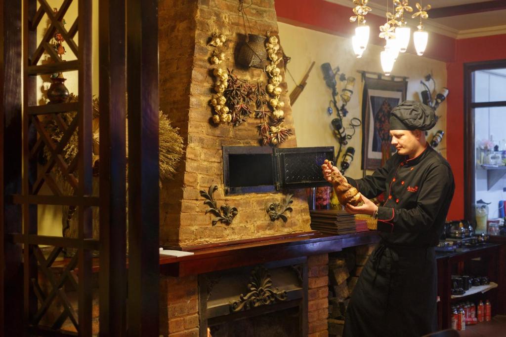 TV a/nebo společenská místnost v ubytování Anise Sapa Hotel