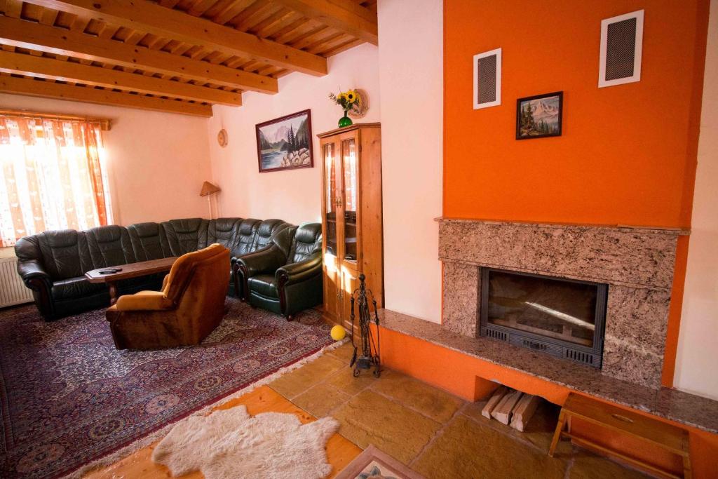 Posedenie v ubytovaní Penzion HACIENDA