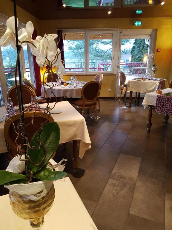 Restaurace v ubytování Relais Vosgien - Hôtel Restaurant "la Table de Sophia"