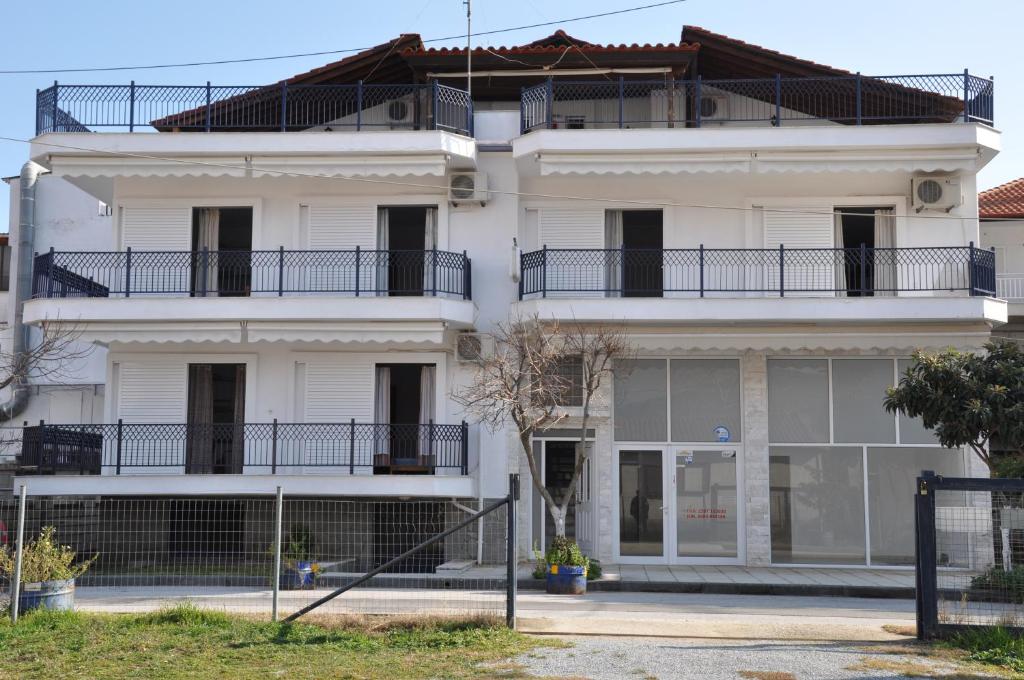 Το κτήριο όπου στεγάζεται  το διαμέρισμα