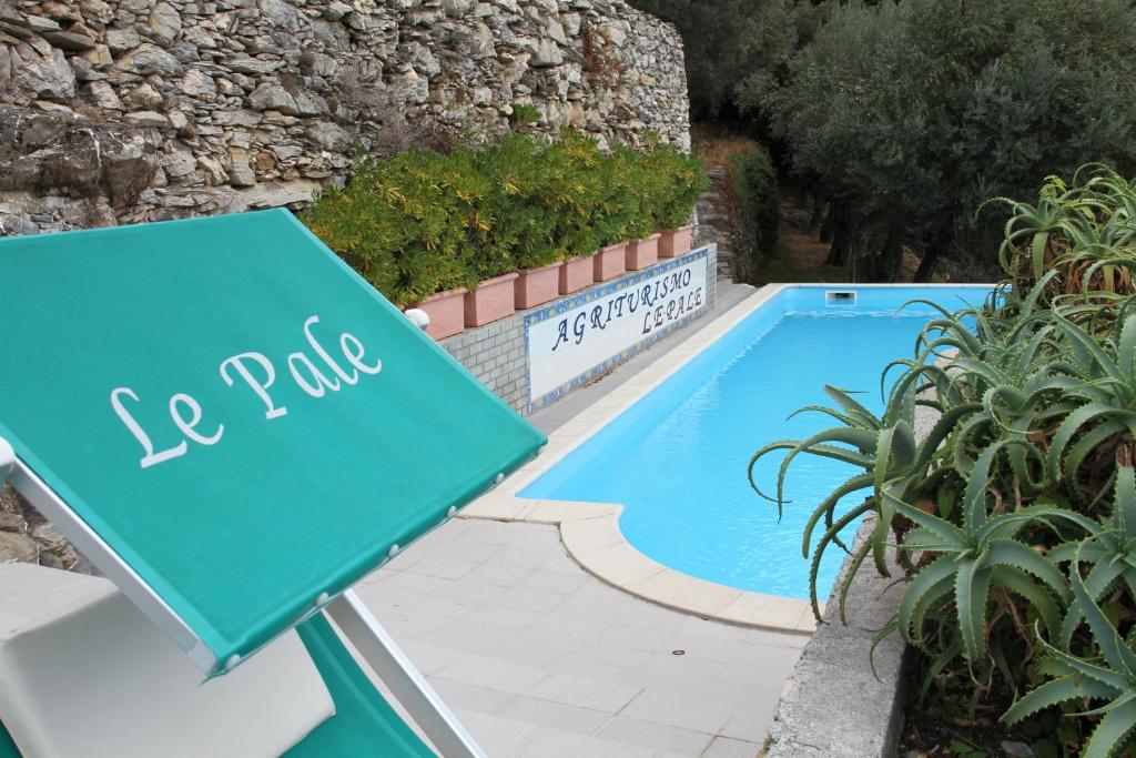 The swimming pool at or close to Agriturismo Le Pale