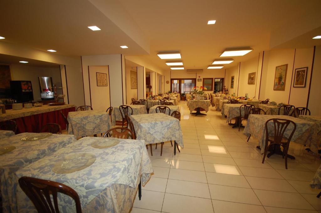 Restaurace v ubytování Hotel Bella Riviera Lungomare