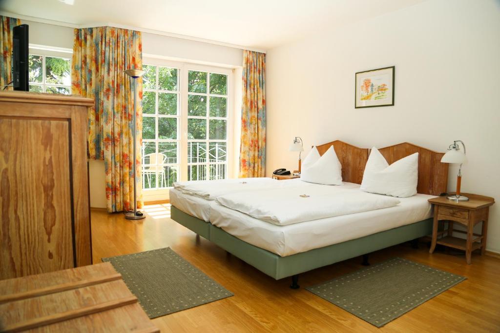 Hotel Zwei Länder - Triple Room