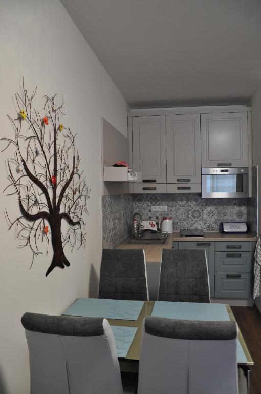 Kuchyňa alebo kuchynka v ubytovaní Apartmán 14 Lúčky Demänovská dolina