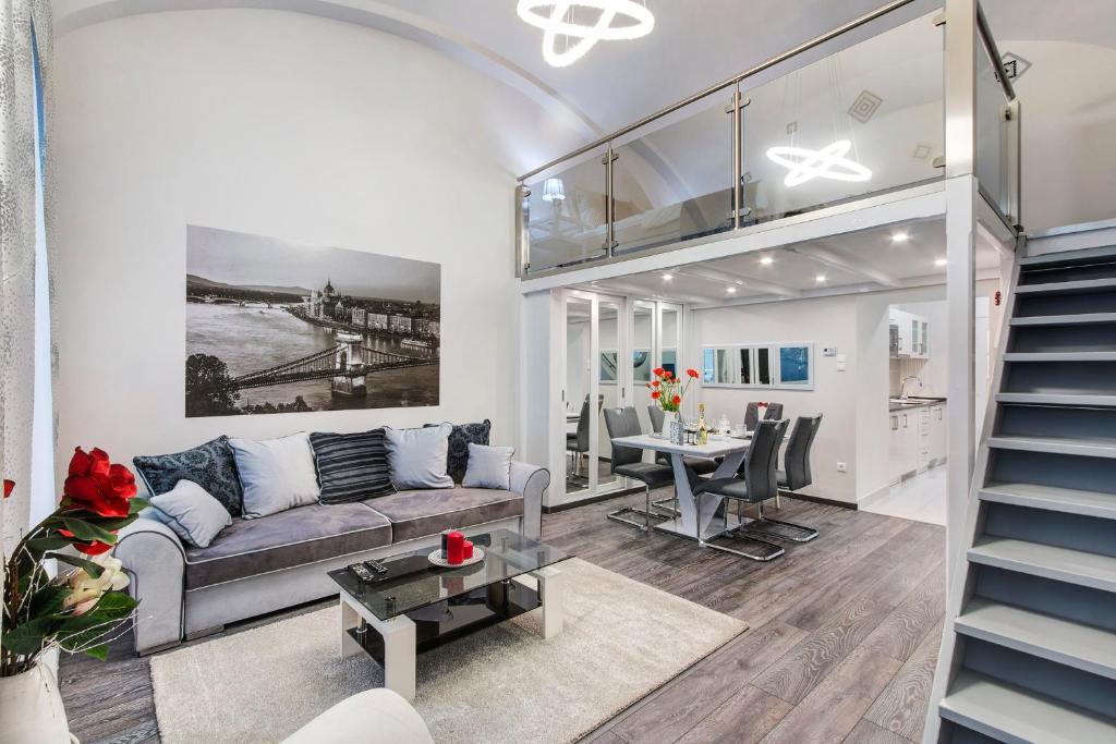 Sweet Dreams in the Heart of the City - отзывы и видео