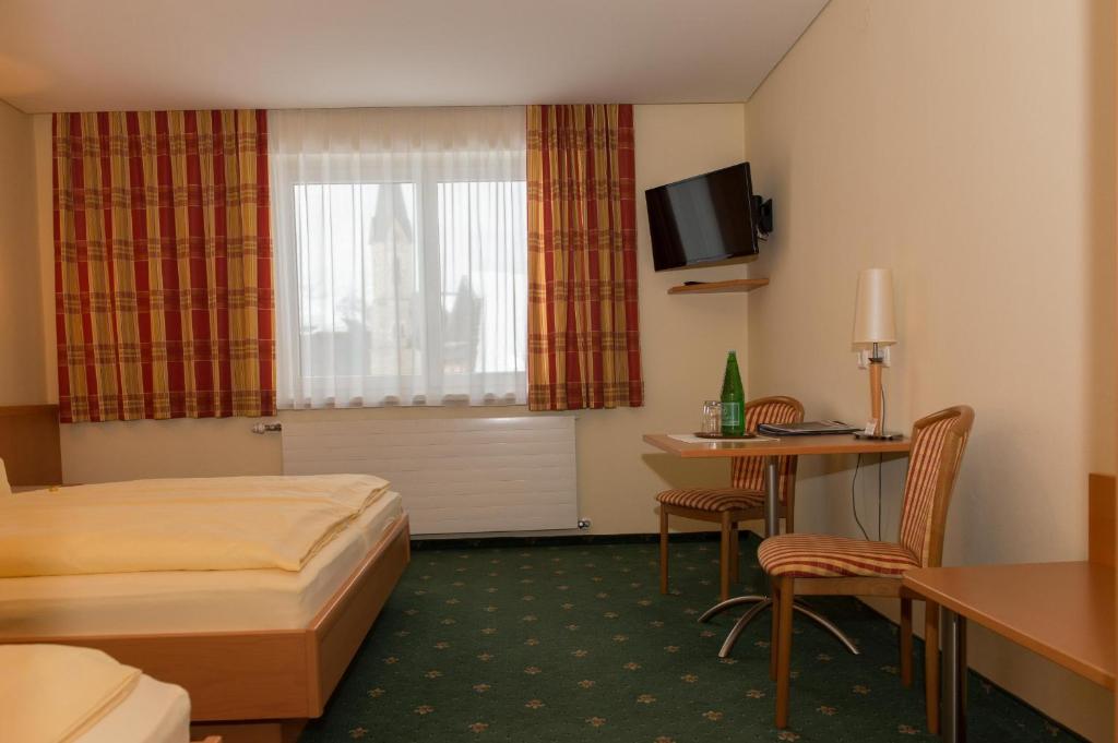TV a/nebo společenská místnost v ubytování Pension Elisabeth