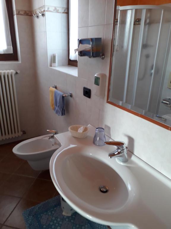 Kúpeľňa v ubytovaní Albergo Ristorante Conca Azzurra