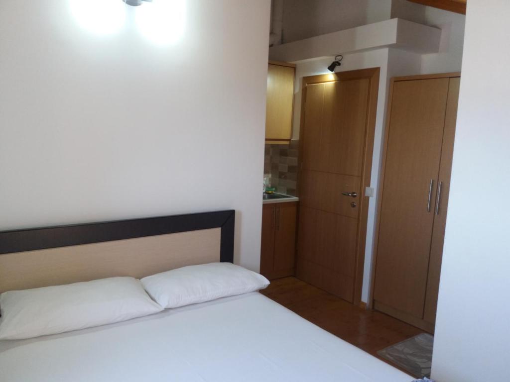 Ksamil Apartments - Estudio Con Balcón