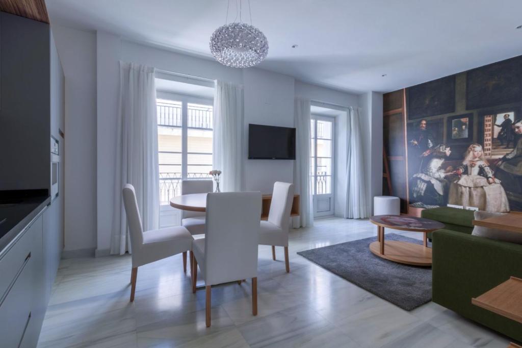 Casa Gloria Apartments - 12