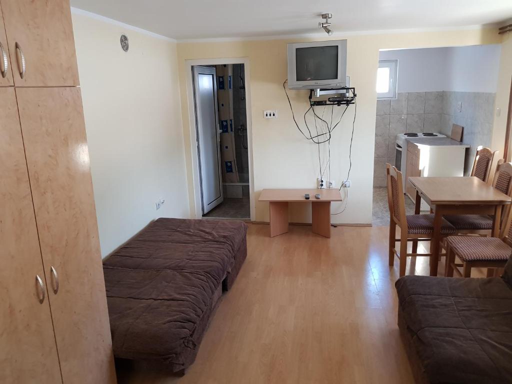 Telewizja i/lub zestaw kina domowego w obiekcie Apartment Oaza Mira