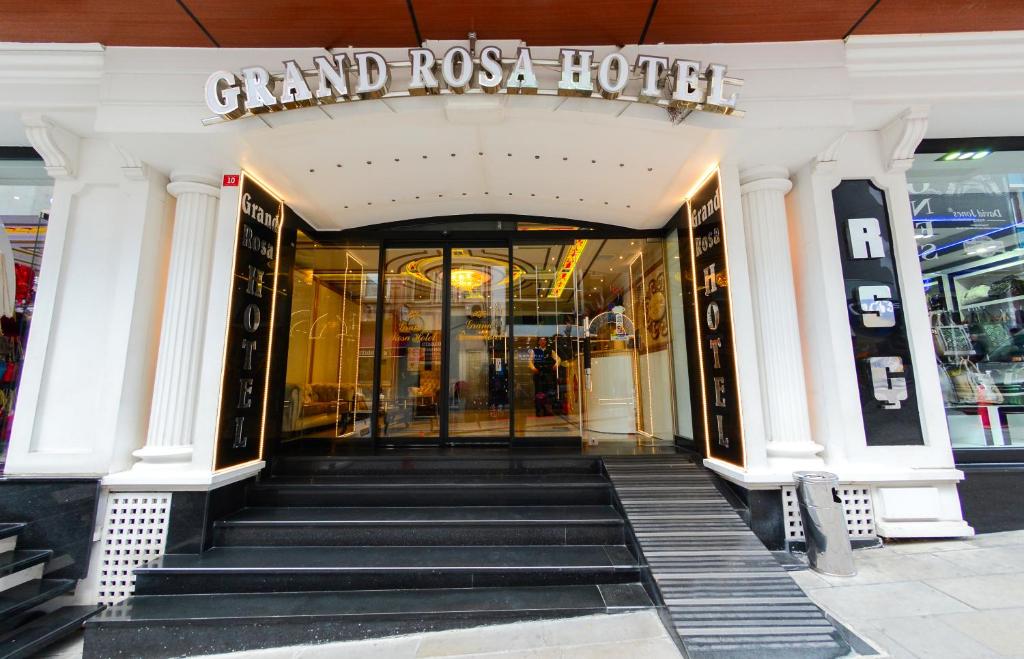 Grand Rosa Hotel