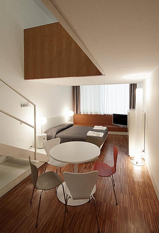 BB Hotels Aparthotel Desuite - 