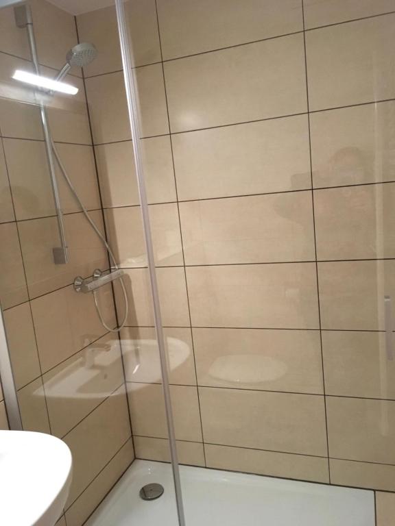 Koupelna v ubytování Hotel-Pension zum Paradies