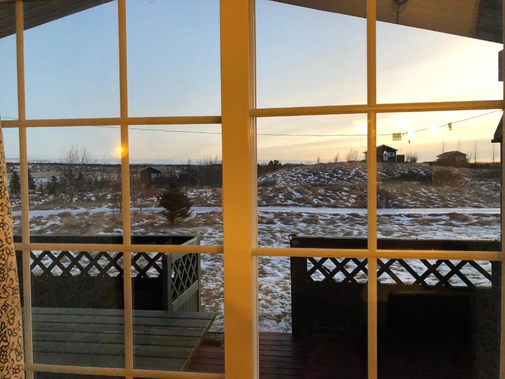 Balkón nebo terasa v ubytování Eyjasol Cottages