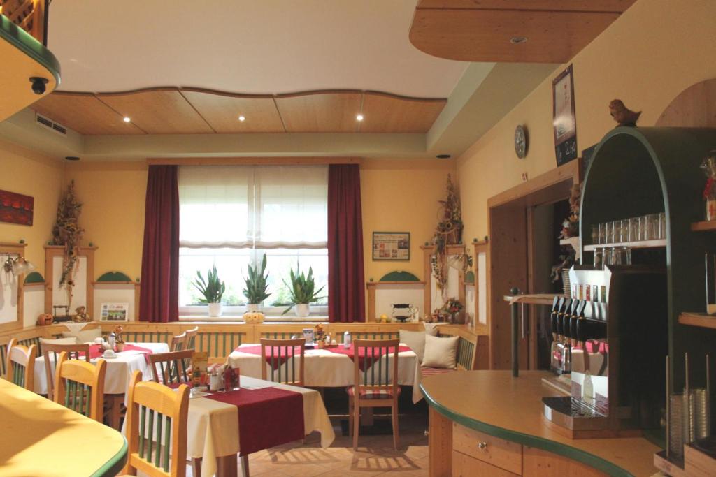 Restaurace v ubytování Hotel Garni Thermenoase