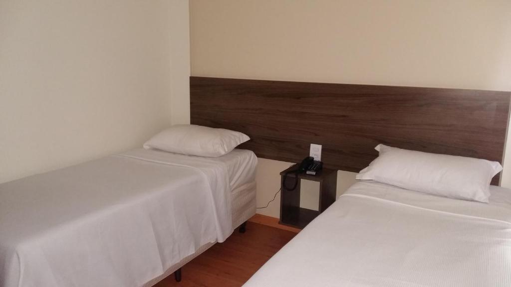  Hotel Pit Stop Oliveira
