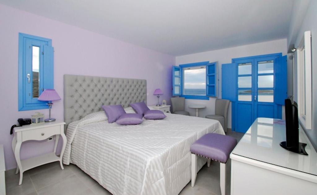 Postel nebo postele na pokoji v ubytování Kythira Golden Resort