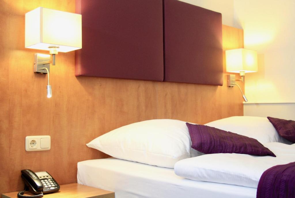 Hotel Niederrad - Self Check In - Resim 9