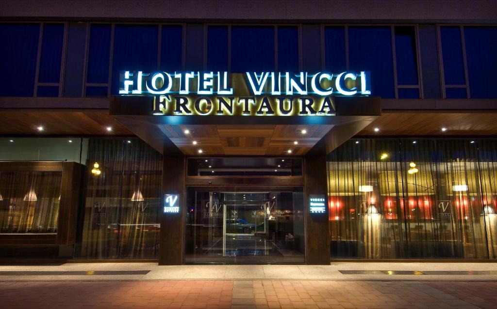 Certifikát, hodnocení, plakát nebo jiný dokument vystavený v ubytování Vincci Frontaura