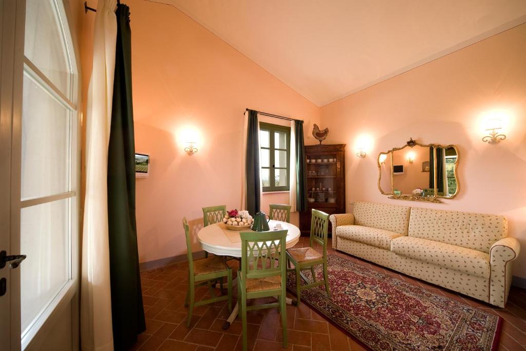Posezení v ubytování Borgo della Meliana Gambassi Terme