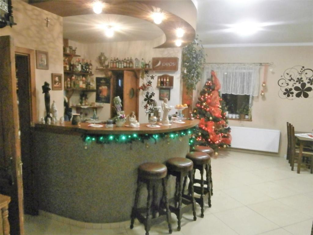 Lounge alebo bar v ubytovaní Sum Restauracja & Hotel