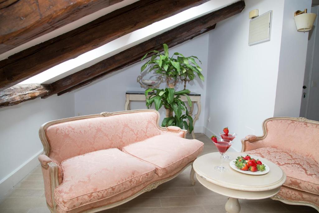 Oriente Palace Apartments - Resim 36