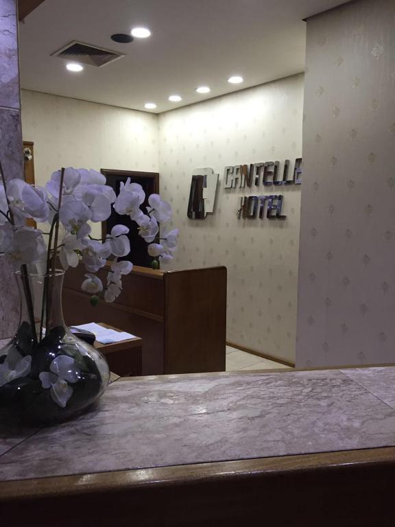  Hotel Cantelle