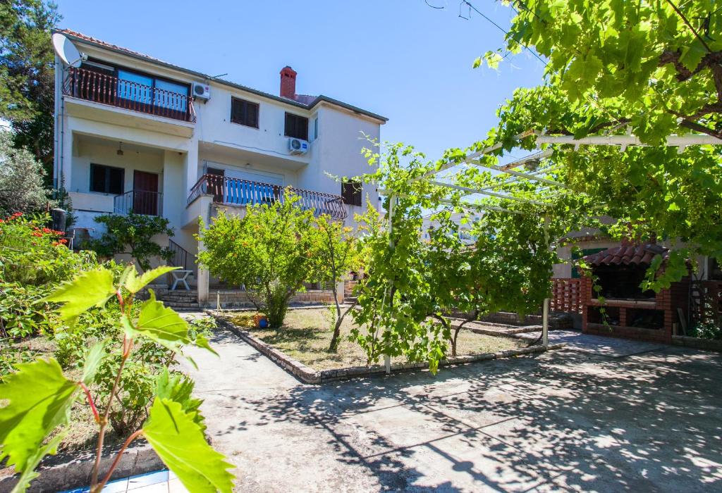 Vonkajšia záhrada v ubytovaní Villa Magnolia
