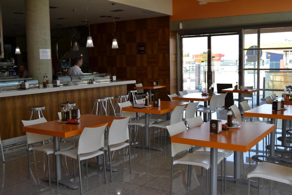 Restaurace v ubytování Torrecobijo