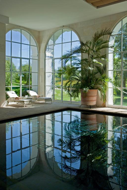 Bazén v ubytování Finca Cortesin Hotel Golf & Spa nebo v jeho okolí