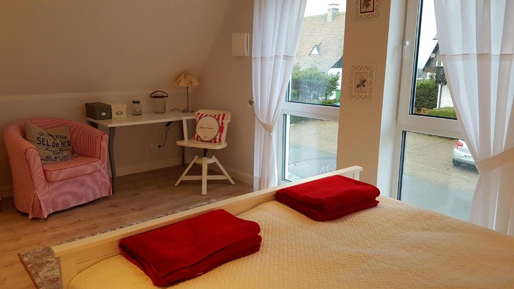 Postel nebo postele na pokoji v ubytování Ferienhaus Bergidylle