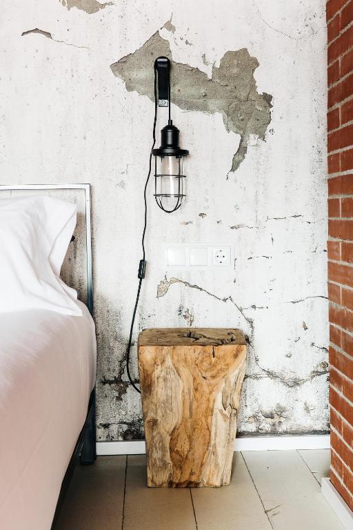 A bed or beds in a room at Barcelona Apartment Republica