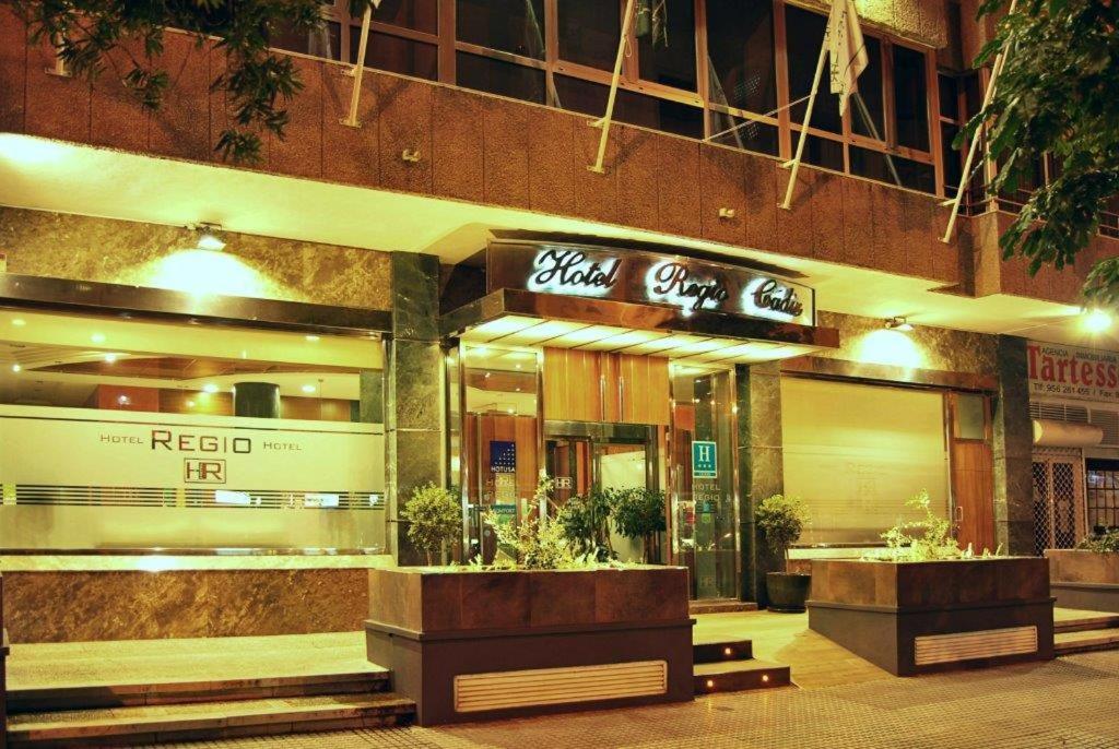 Certifikát, hodnocení, plakát nebo jiný dokument vystavený v ubytování Hotel Regio Cádiz