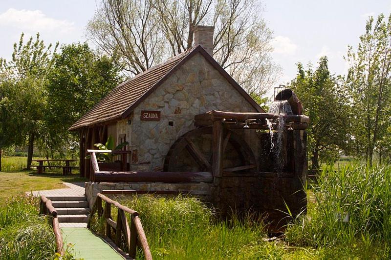 Zahrada ubytování Lipót Termál Camping