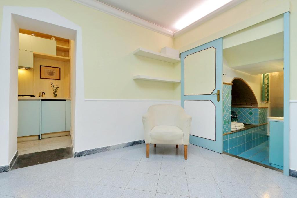 Zdjęcie z galerii obiektu Characteristic apartment just beside the Vatican w Rzymie