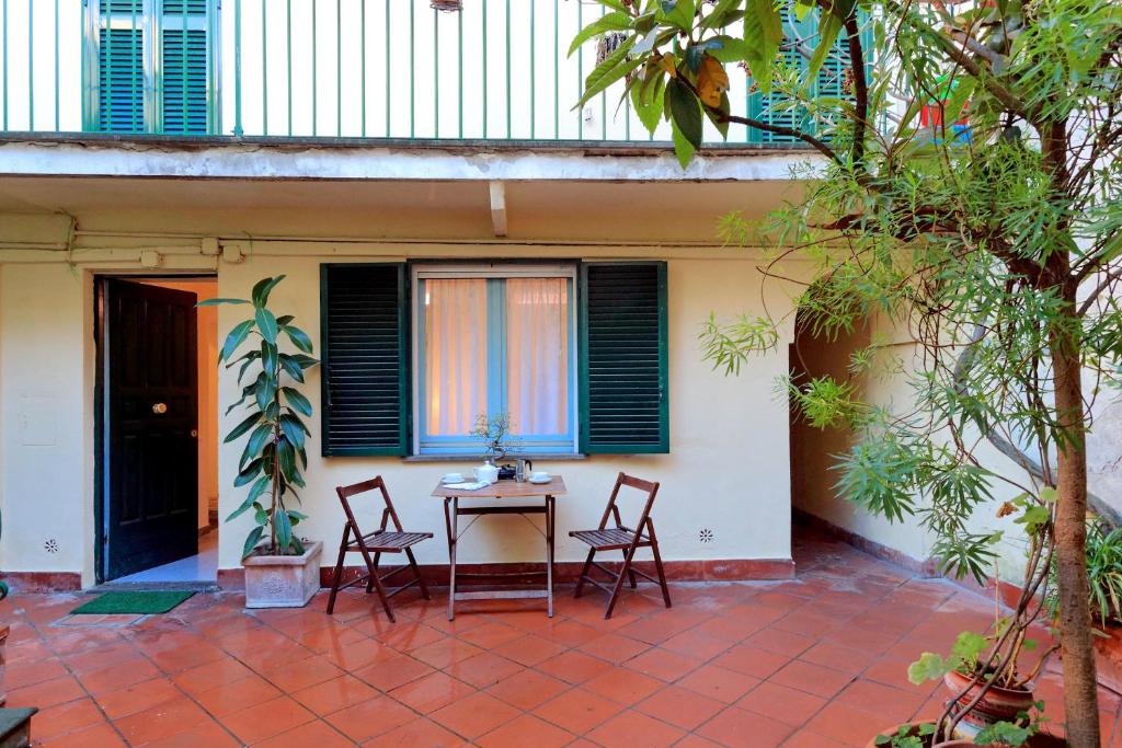 Balkon lub taras w obiekcie Characteristic apartment just beside the Vatican