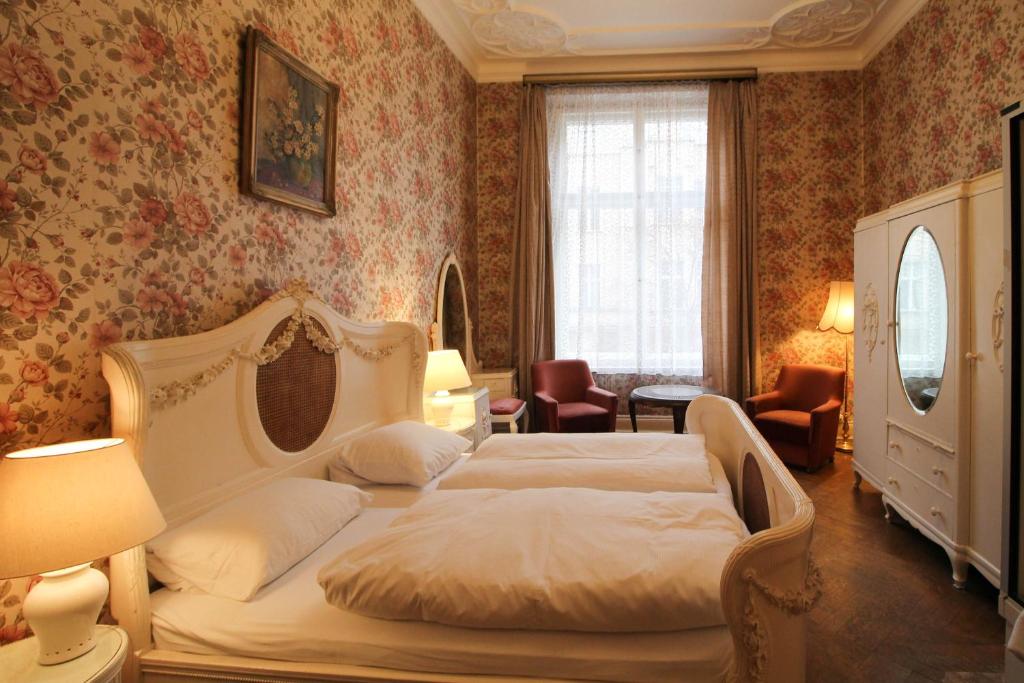 Hotel-Pension Funk am Kurfürstendamm - Resim 38