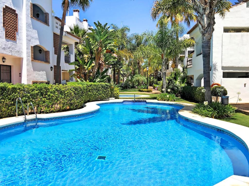 A piscina localizada em Apartment La Mesana by Interhome ou nos arredores