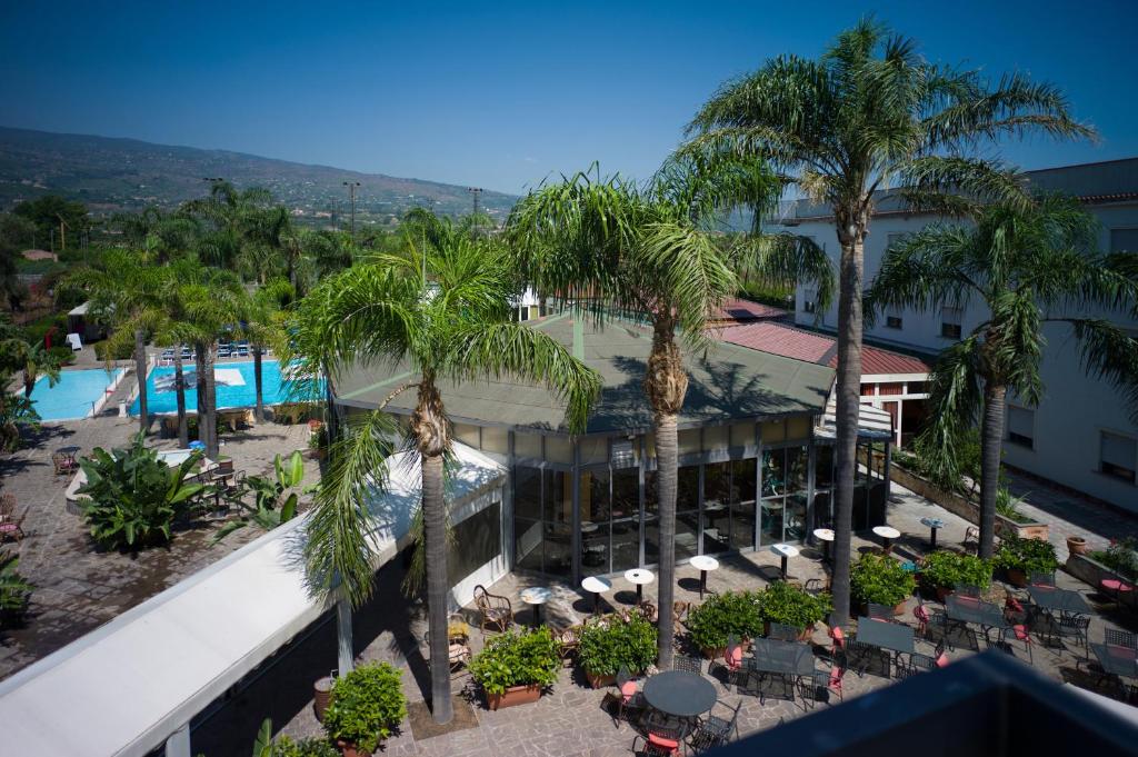 Bazén v ubytování Atlantis Palace Hotel nebo v jeho okolí