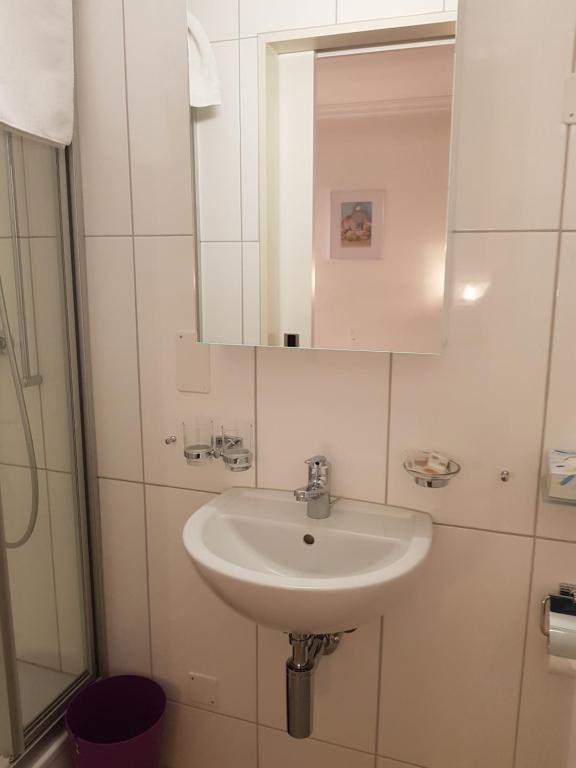 Koupelna v ubytování Hotel Elite