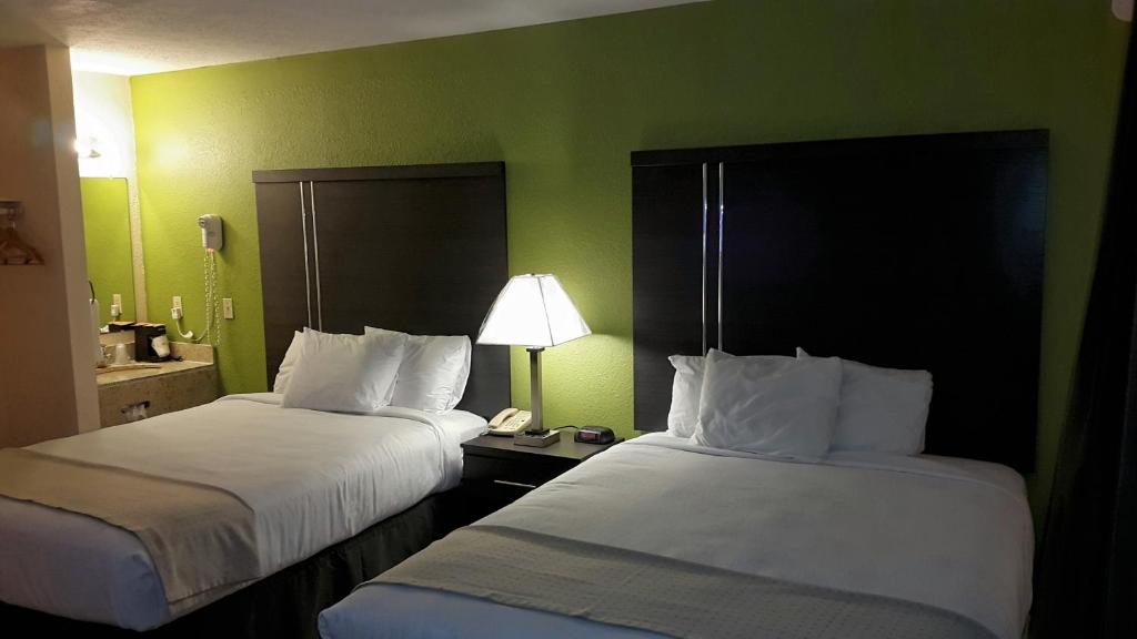 Mountain Valley Inn - Habitación Queen Con Dos Camas Queen