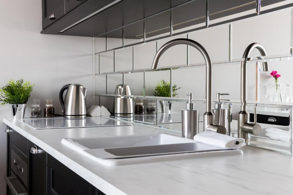 GA Luxury Apartments W21 - Deluxe Apartment